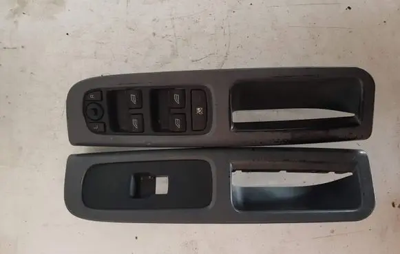 Volvo S40 Electric window control switch 30710787 30710788