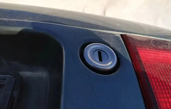Mazda 626 Tailgate/trunk/boot exterior handle