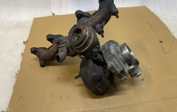 Audi A4 S4 B5 8D Turbo 028145702H
