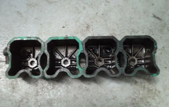 Chrysler Grand Voyager II Rocker cam cover 