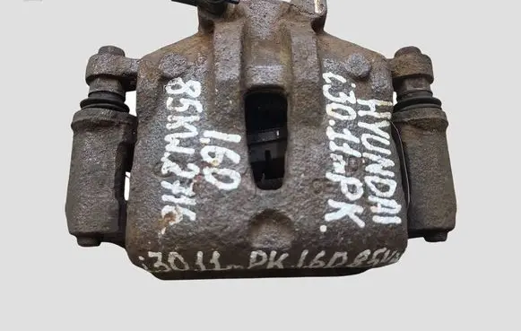 Hyundai i30 Front brake caliper