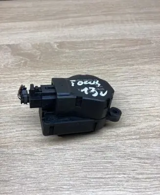Ford Focus Air flap motor/actuator 3M5H19E616AB