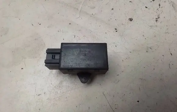 Volkswagen Golf V Seat heating relay 7L0959772