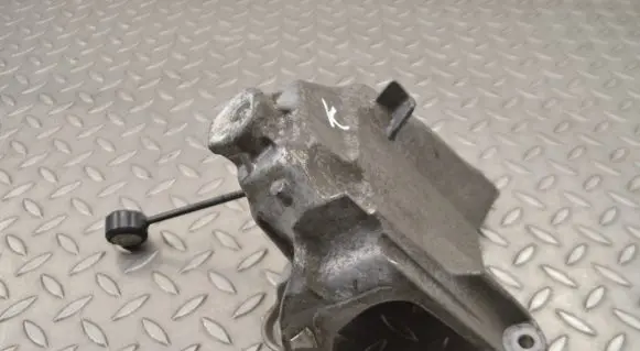 Audi A4 S4 B9 8W Engine mounting bracket 4M0199307BN