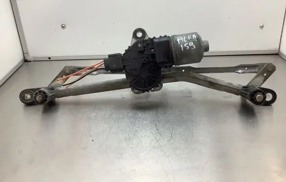 Alfa Romeo 159 Front wiper linkage and motor 60694874 90241915 03902419150