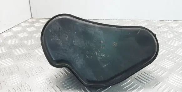 Audi A4 S4 B7 8E 8H Vacuum air tank 8D0131541B