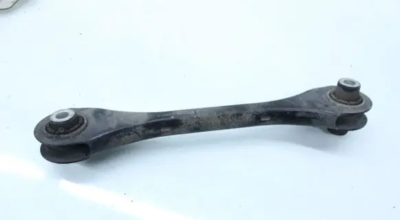 Volkswagen PASSAT B8 Rear control arm