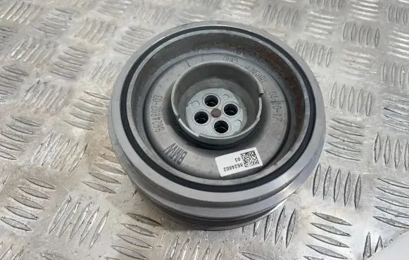 BMW 2 F46 Crankshaft pulley 8624802
