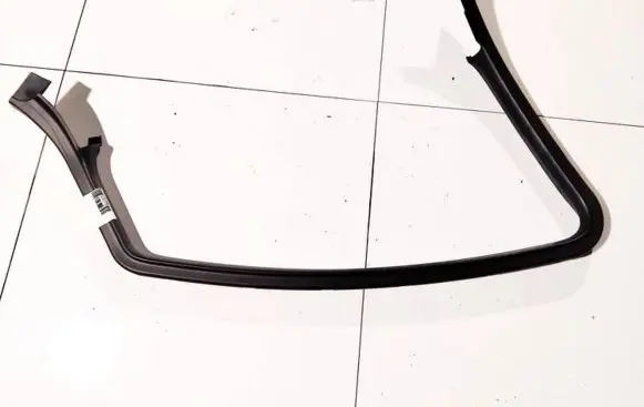 Opel Astra J Other front door trim element 13264851