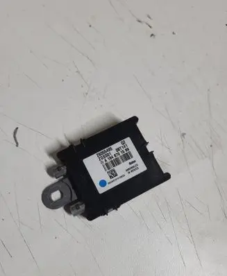 Mercedes-Benz ML W164 Aerial antenna amplifier A1648701589 28055495