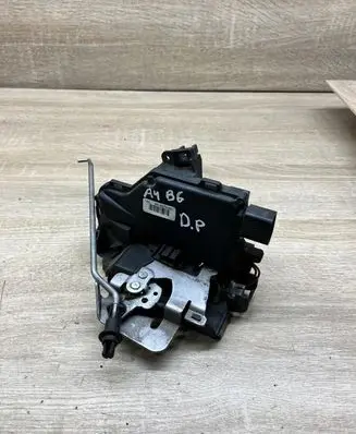 Audi A4 S4 B6 8E 8H Front door lock 8E1837016C RIGHTSIDE
