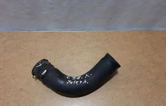 Toyota Avensis T270 Intercooler hose/pipe