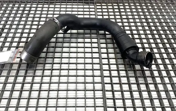 Jaguar F-Pace Intercooler hose/pipe GX736N650AE
