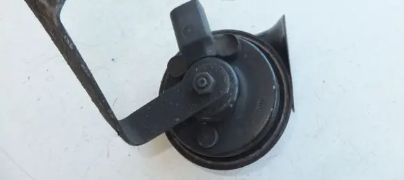 Volkswagen PASSAT B6 Horn signal 3C0951223