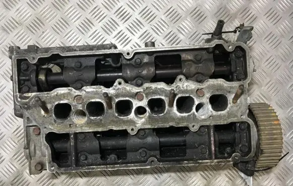 Mitsubishi Pajero Engine head 6G7472