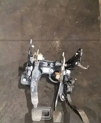 Opel Zafira C Pedal assembly 512723057 13407024 0000461