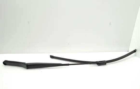 Volkswagen Touran III Windshield/front glass wiper blade 5TB955409