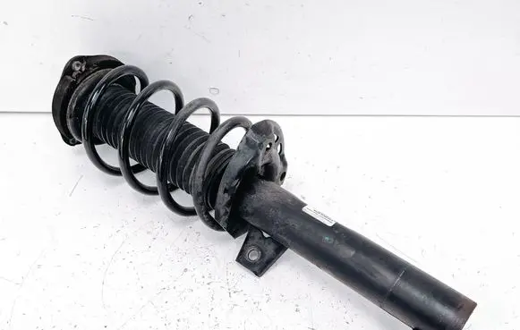 Volkswagen Jetta VI Front shock absorber/damper 5C0413031DJ 824904008272