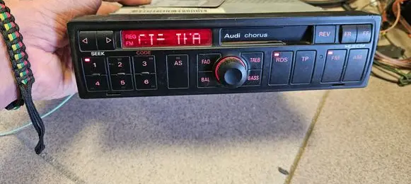 Radio/CD/DVD/GPS head unit