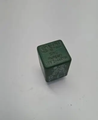 Volkswagen Transporter - Caravelle T4 Other relay 111953227D J590CJ945