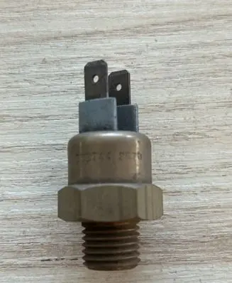 Saab 900 Coolant temperature sensor 885744