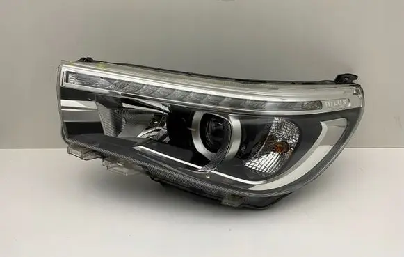 Toyota Hilux (AN120, AN130) Headlight/headlamp