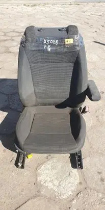 Peugeot 5008 Front passenger seat 