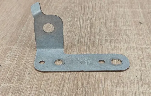 BMW X5 G05 Oil filter mounting bracket 1300635