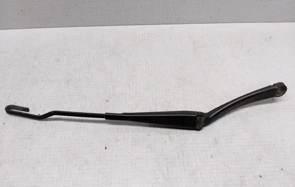 Mercedes-Benz C W203 Front wiper blade arm A2038200844