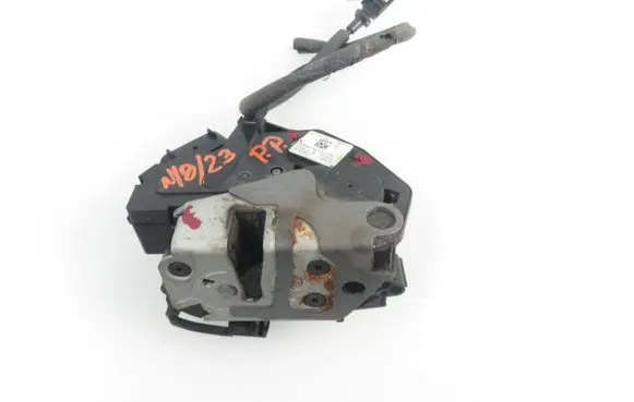 Ford Focus Front door lock BM5AA21812BC