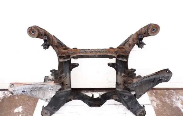 Volkswagen Touareg II Rear subframe 7P0500041