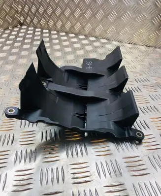 Mercedes-Benz C W204 Oil breather separator A6421800885