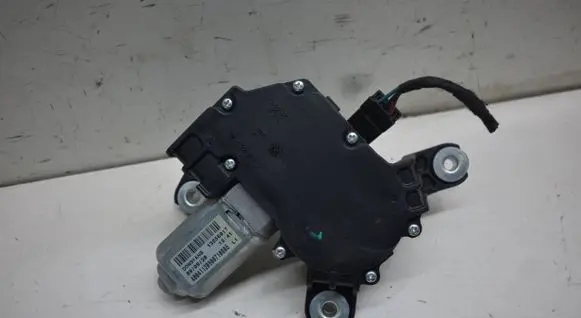 Opel Astra J Rear window wiper motor 13256917