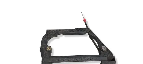 BMW 5 E39 Rear door exterior handle/bracket 51228236646