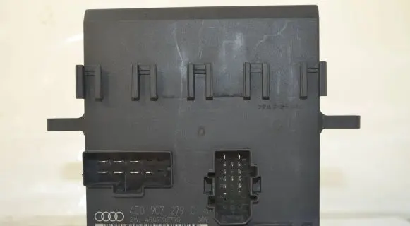 Audi A8 S8 D3 4E Comfort/convenience module 4E0907279C 4E0910279C 00007898B1