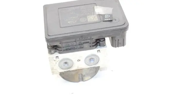 Volkswagen PASSAT B8 ABS Pump 3Q0614517R 3Q0907379R