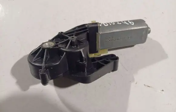 Chevrolet Captiva Seat adjustment motor 820648024 82064802-4