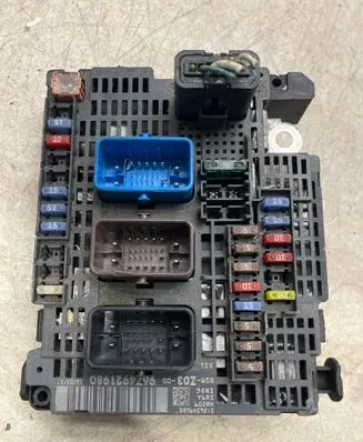 Land Rover Discovery 3 - LR3 Comfort/convenience module 9674921980
