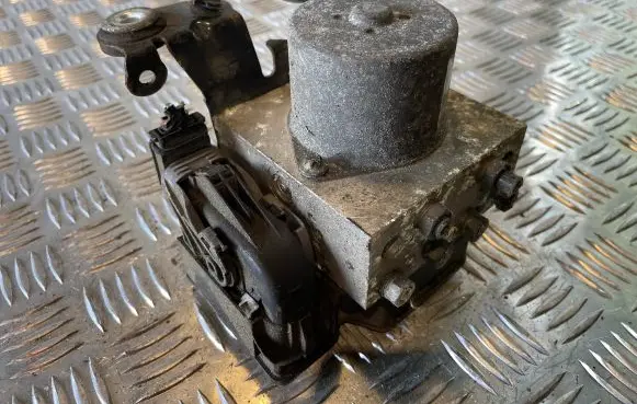 Ford Mondeo MK IV ABS Pump 9G912C405AB 54085178D