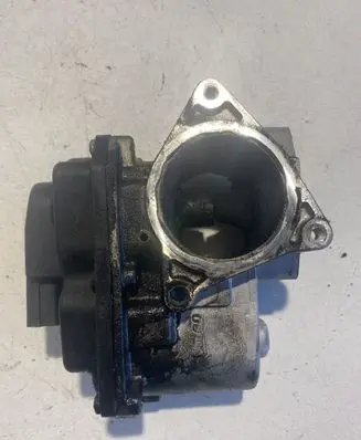 Audi A5 8T 8F EGR valve 03L131501E 33682554