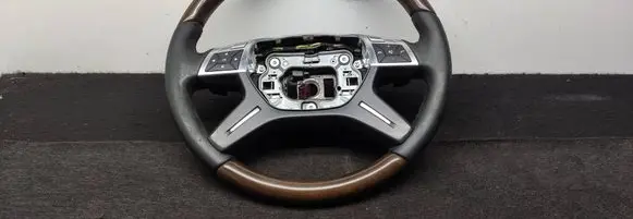 Mercedes-Benz ML W166 Steering wheel 62450470