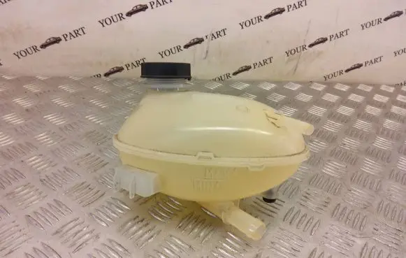 Ford Ecosport Coolant expansion tank/reservoir gn118a080aa