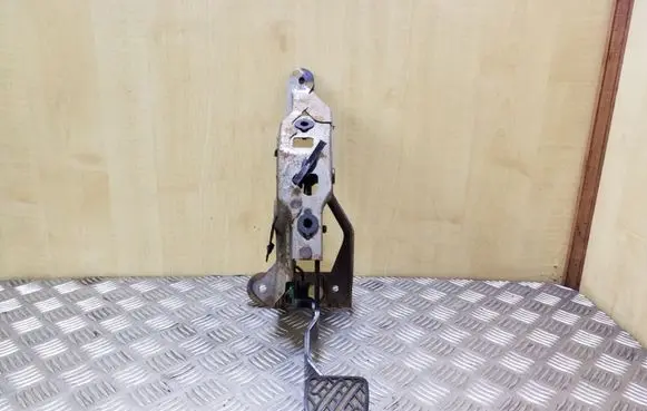 Clutch pedal