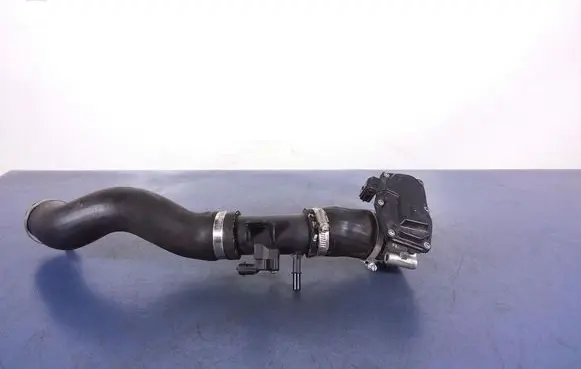 Ford Ecosport Air intake hose/pipe GN116F073CA