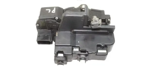 Opel Antara Front door lock