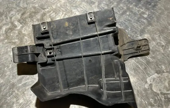 Citroen DS4 Engine splash shield/under tray 9676379280