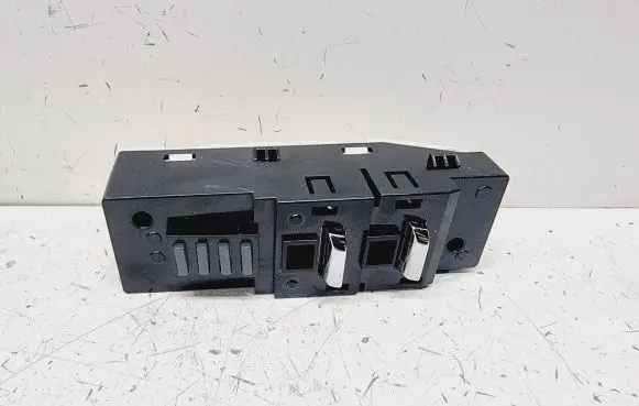 Peugeot 5008 II Air conditioning (A/C) switch 98223308ZD