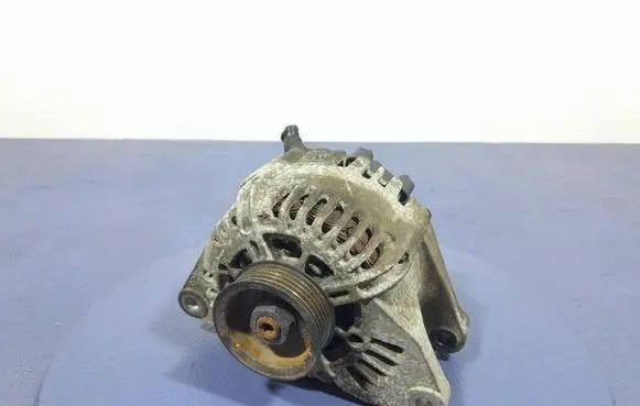 KIA Sorento Generator/alternator 3730039450