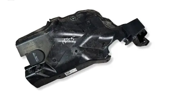 Jaguar F-Pace Other engine bay part M8A26D058AE M8A214605BB