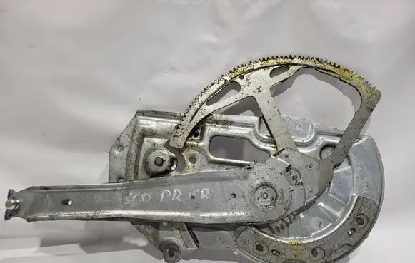 Volvo S60 Front door manual window regulator 5162